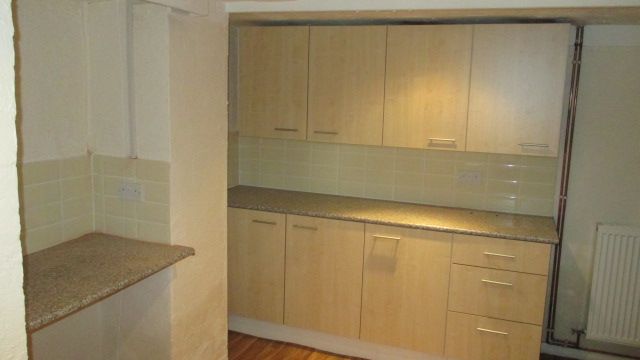 Property photo 3 of 9 Entrance Porch