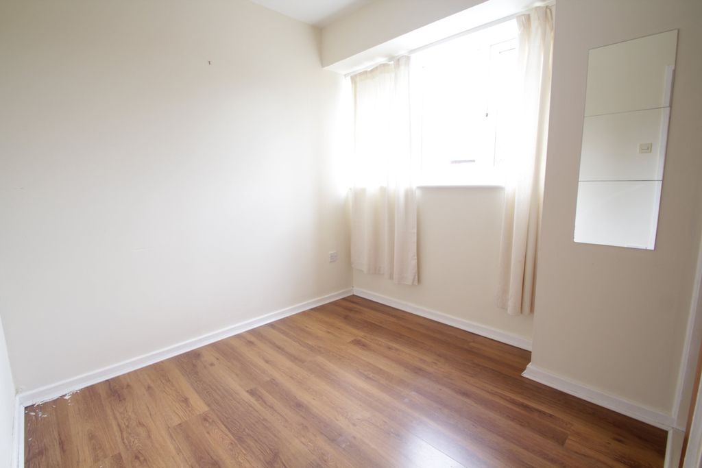 Property photo 3 of 4 Img_6392