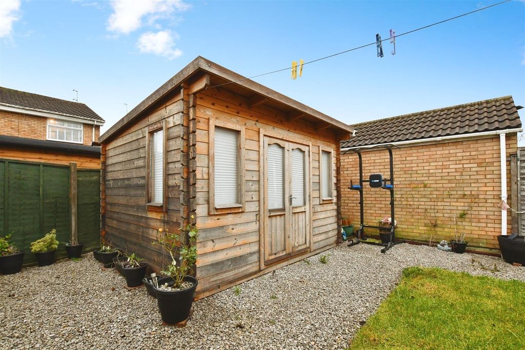 Property photo 3 of 13 Outbuilding