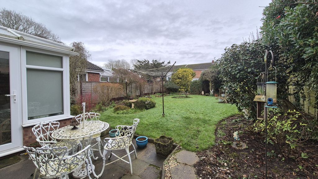 Property photo 2 of 20