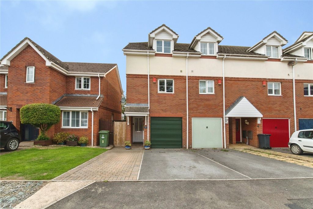 Property photo 1 of 19 Picture No. 01