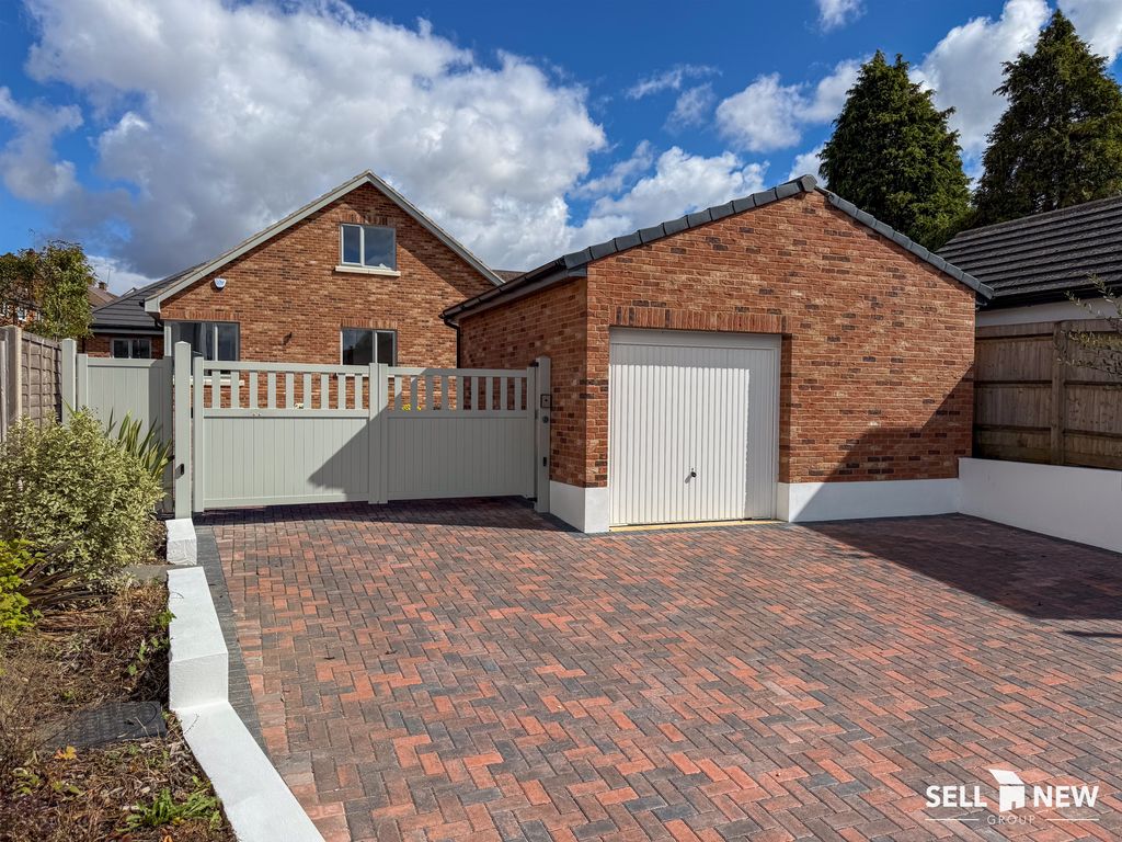 Property photo 1 of 42 Gated Entrance 