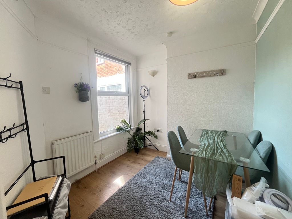 Property photo 2 of 9 Dining Room