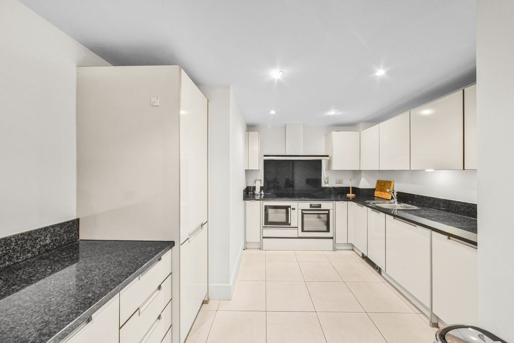 Property photo 3 of 12 Dsc_5034 _High