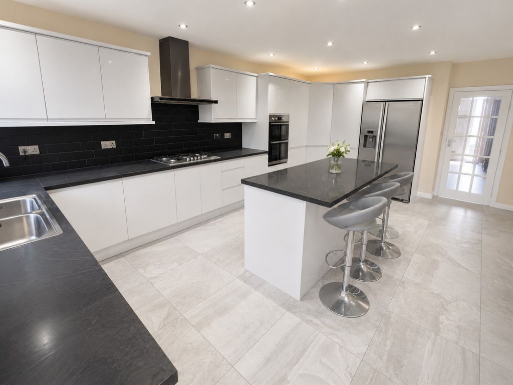 Property photo 2 of 15 5342171