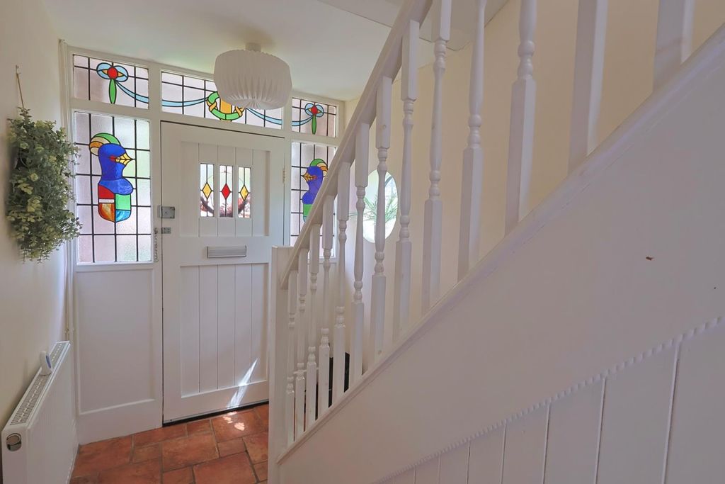 Property photo 2 of 26 Entrance Hallway