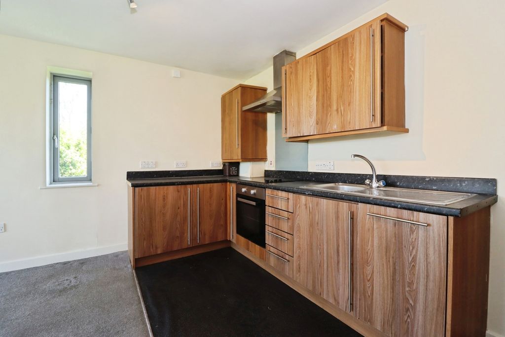 Property photo 3 of 18 Pbox-Img.Jpg