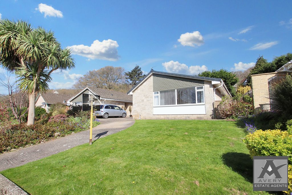 Property photo 1 of 20 3Â Bedroom Detached Bungalow For Sale