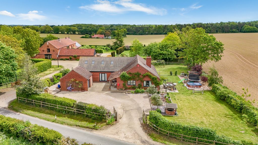 Property photo 1 of 42 5114883
