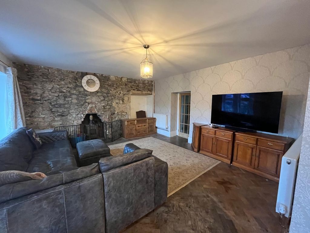 Property photo 3 of 24 Not Specified