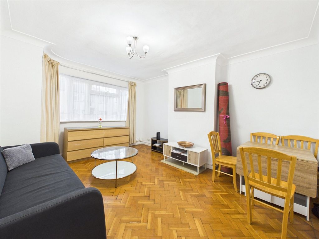 Property photo 2 of 7 Picture No. 12