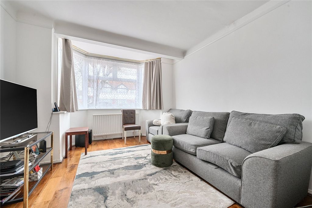 Property photo 3 of 17 Picture No. 16