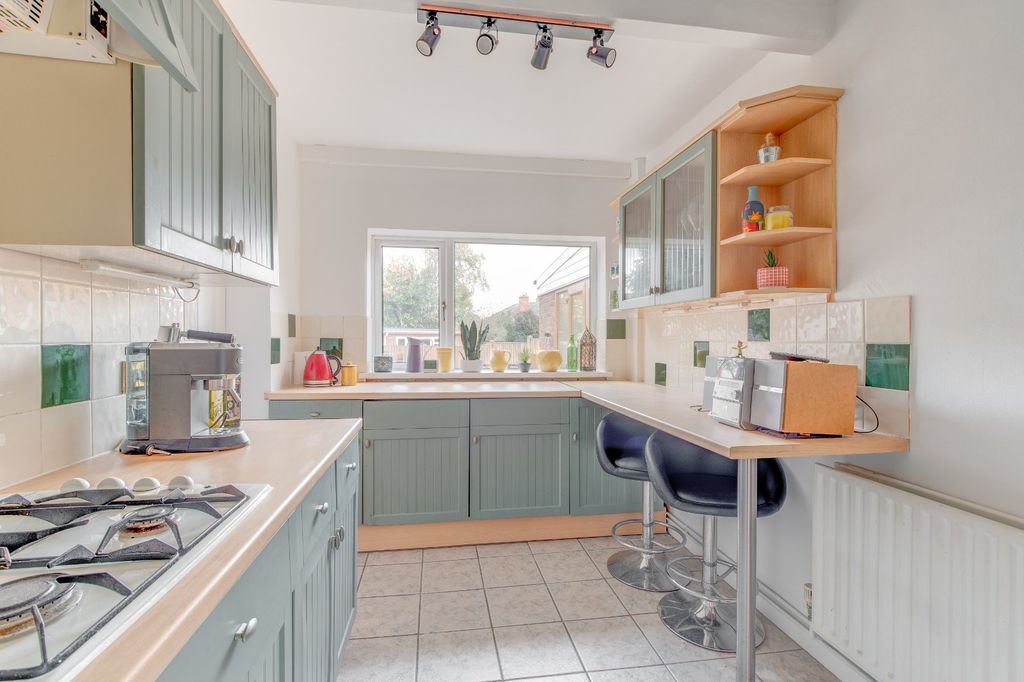 Property photo 3 of 16 Picture No. 29