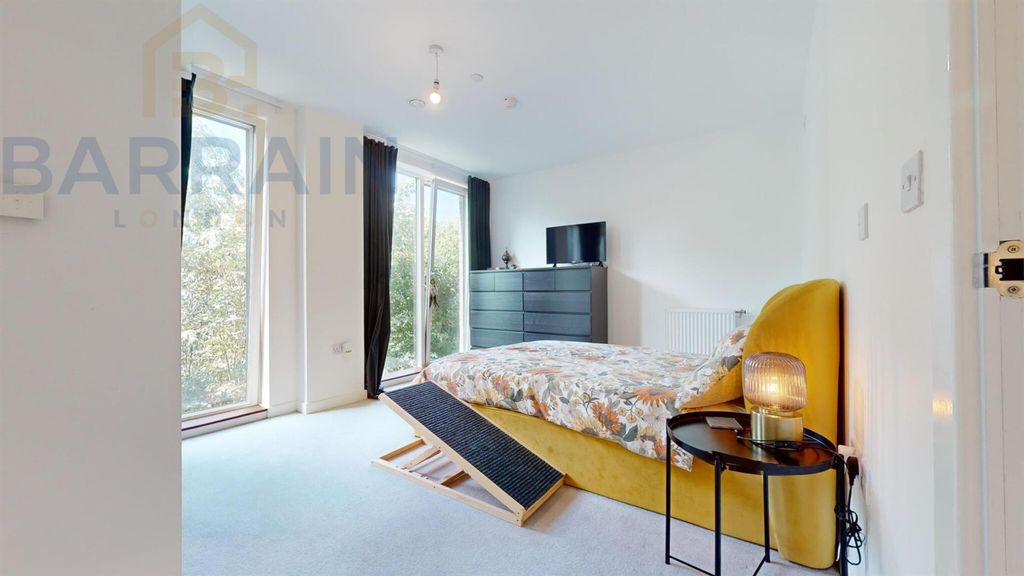 Property photo 3 of 10 66ba332Bedroom E431857227Df58925_5Bd211Afffbaa0B2c2Bef9F3A054B0855B70B38A7c9F933194790B57032cd122.Jp