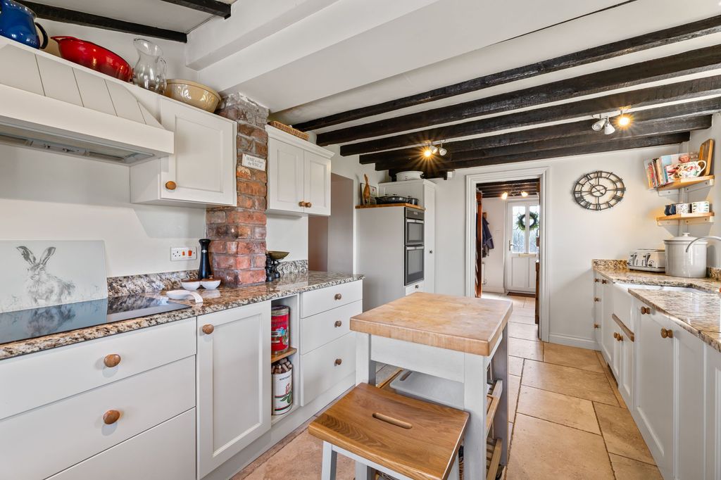 Property photo 3 of 30