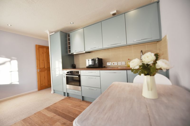 Property photo 3 of 11 Photo 4