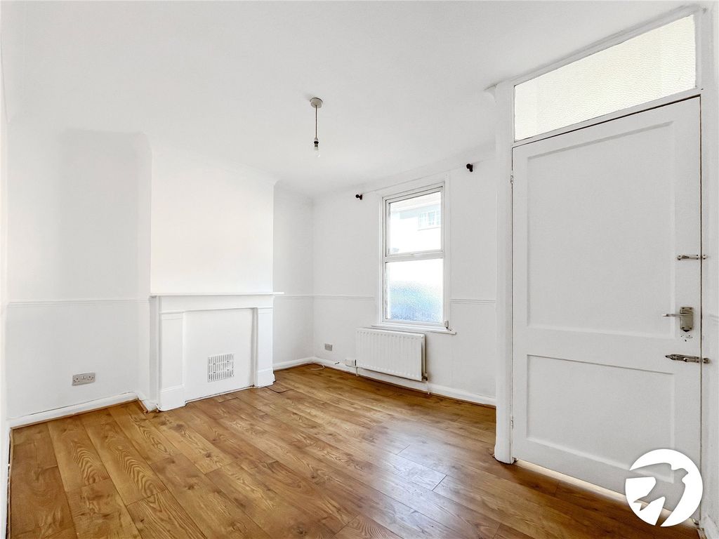 Property photo 2 of 9 Picture No. 06