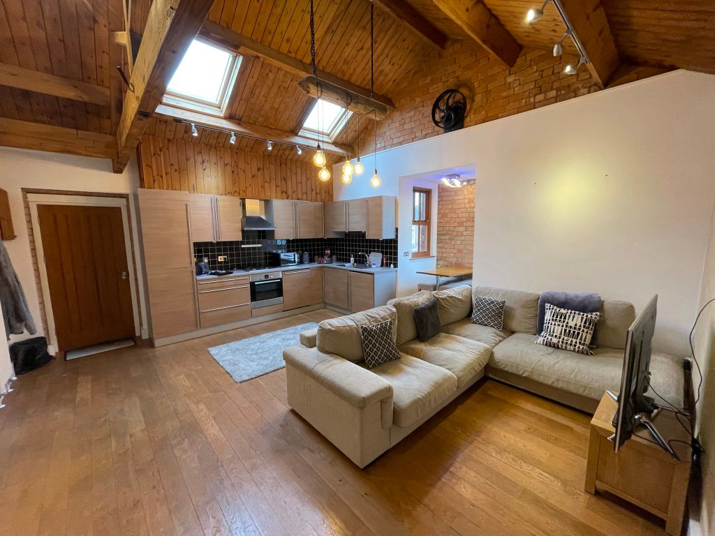 Property photo 1 of 8 Img_0896