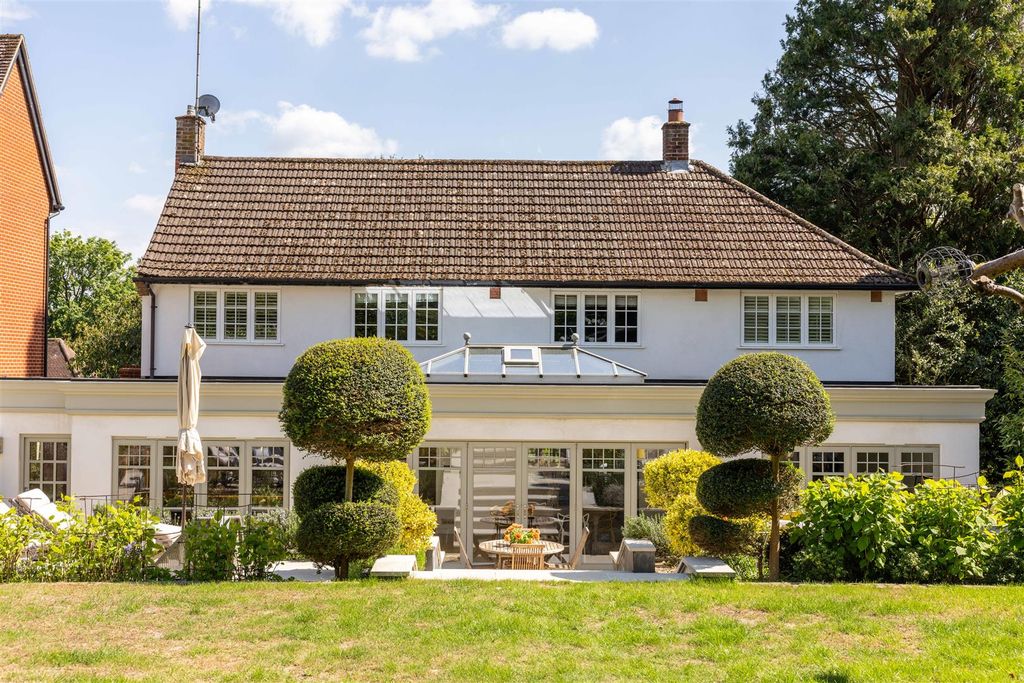 Property photo 1 of 34
