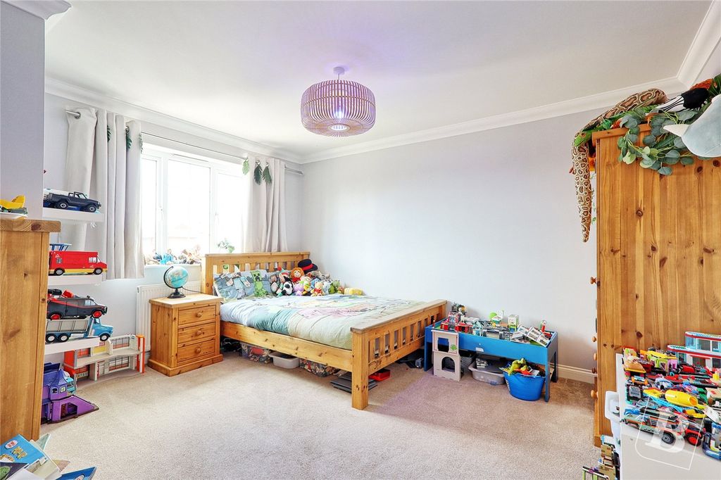 Property photo 3 of 49 Picture No. 90