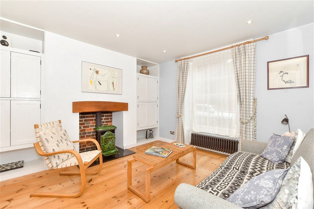 Property photo 2 of 20 Sitting Room