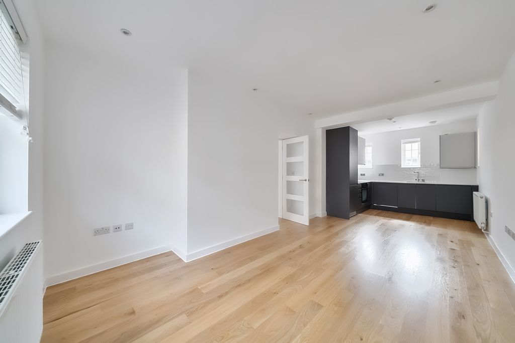 Property photo 1 of 15 1330891-9-6883Acf...