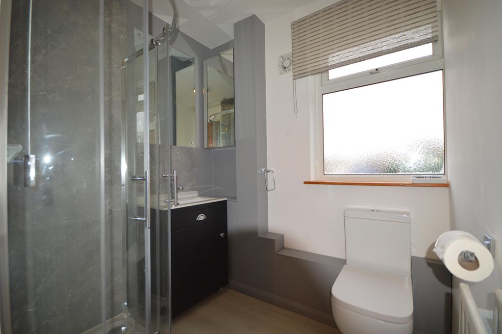 Property photo 3 of 8 Image