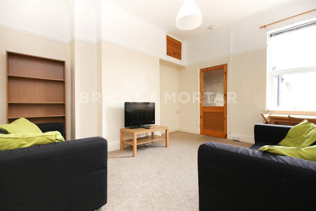 Property photo 1 of 6 R2Qd4Dng-5O5Zp-Dq3Mvxxbqays.Jpg