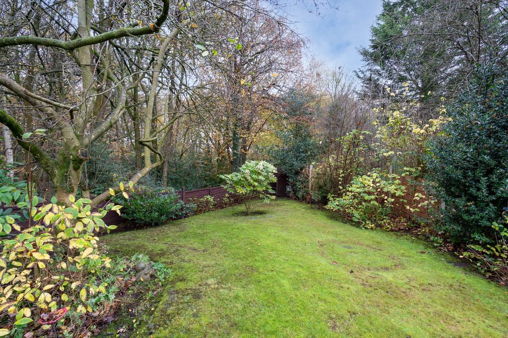 Property photo 2 of 23 Picture No. 16