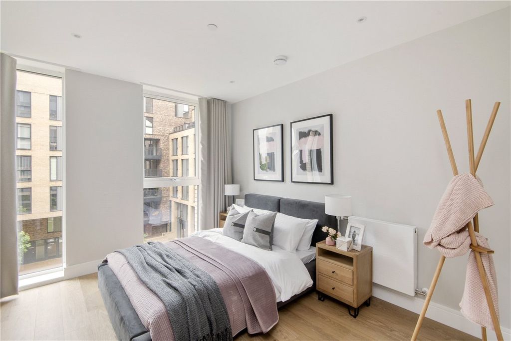 Property photo 2 of 12 Picture No. 19