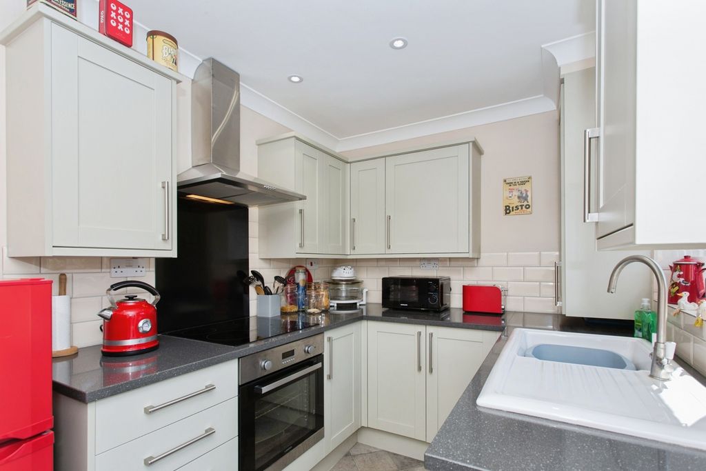 Property photo 2 of 20 Pbox-Img.Jpg