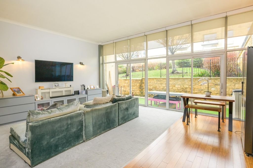 Property photo 3 of 18 Open Plan Living.Jpg