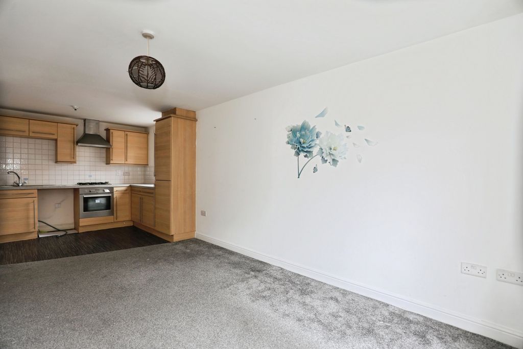 Property photo 3 of 13 Pbox-Img.Jpg