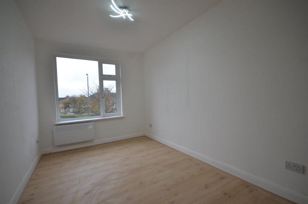 Property photo 2 of 11 Dsc_3331.Jpg