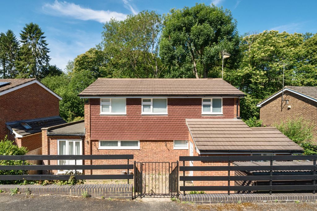 Property photo 1 of 18