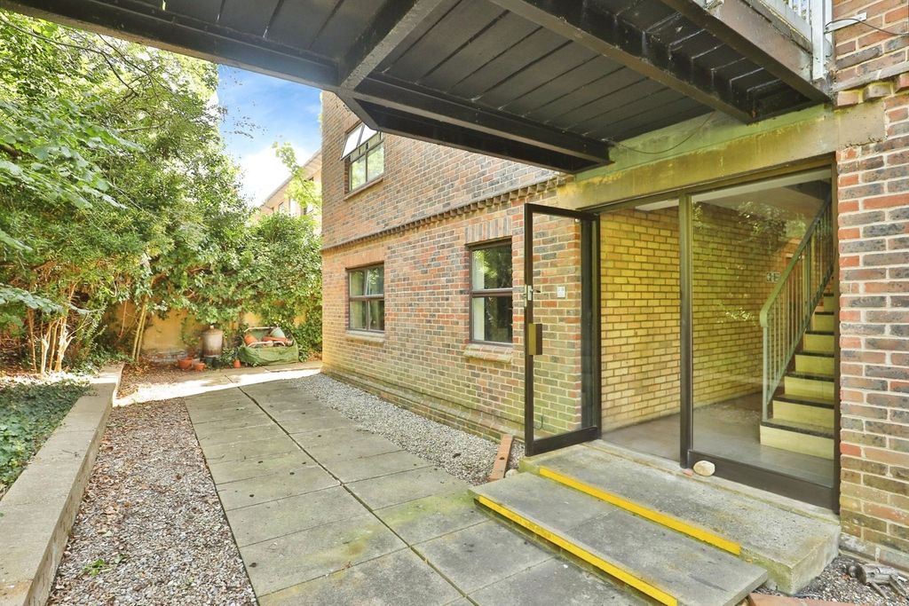 Property photo 1 of 12 Photo