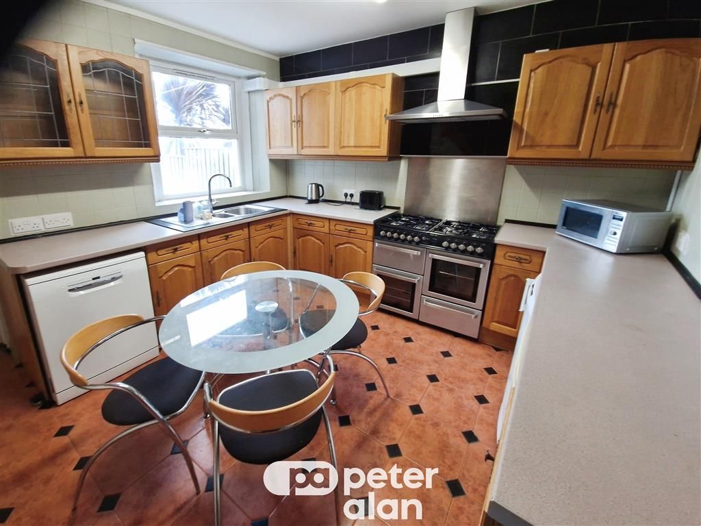 Property photo 2 of 21 Balcony