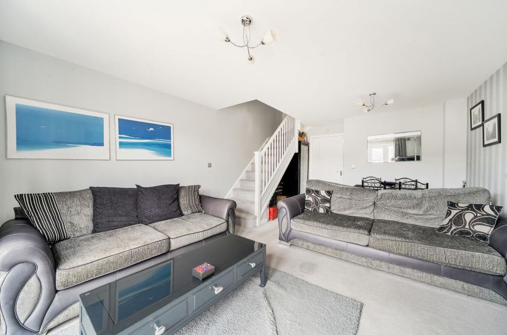 Property photo 3 of 12 Sitting Room