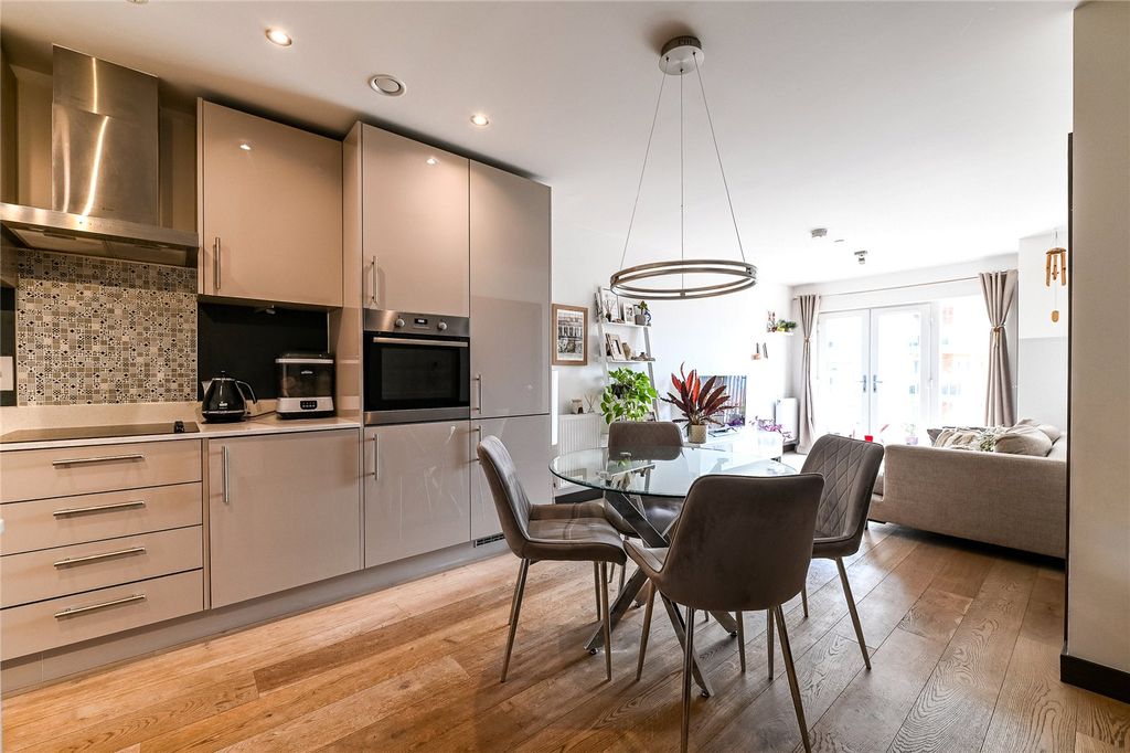 Property photo 3 of 11 Kitchen/Diner