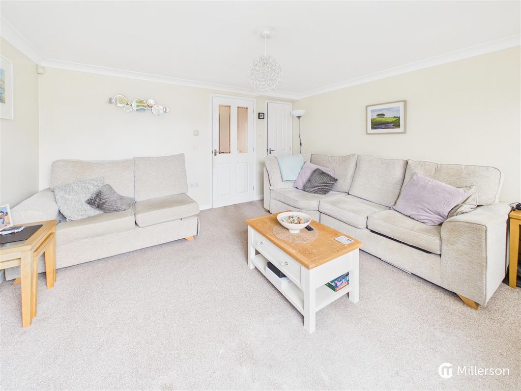 Property photo 3 of 12 Cam05092G0-Pr0265-Still024.Jpg