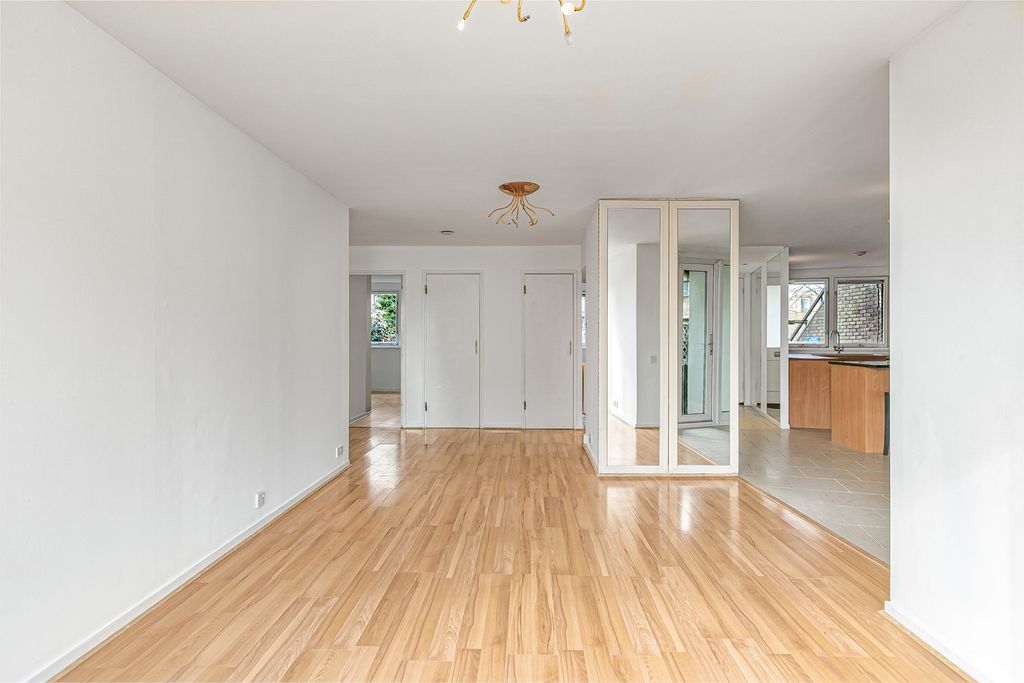 Property photo 3 of 23 Reception/Kitchen