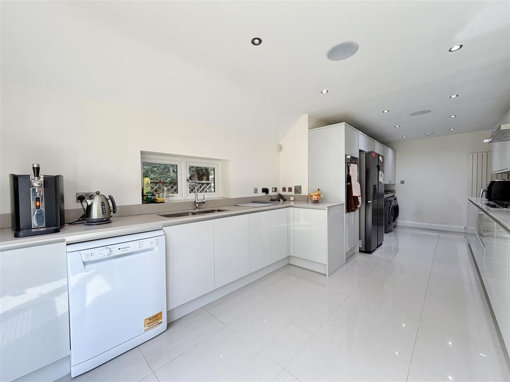 Property photo 2 of 25 Img_4038.Jpeg