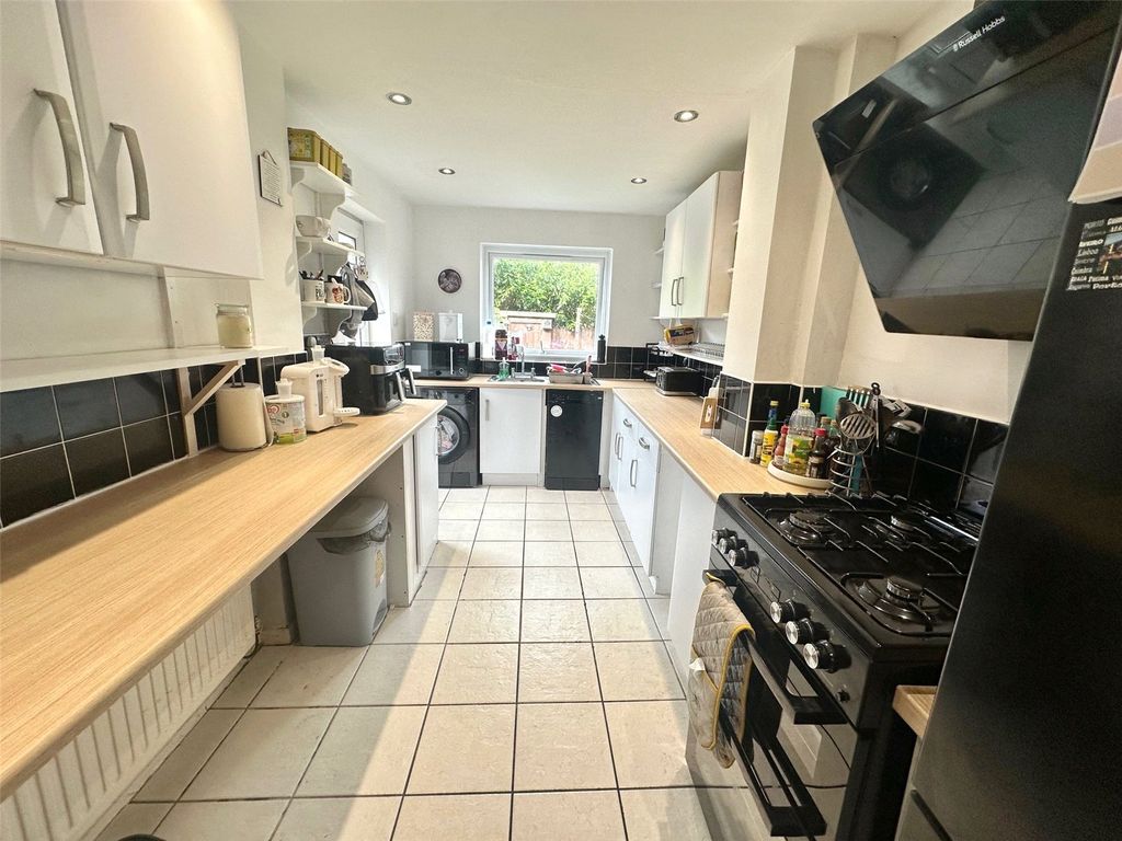 Property photo 2 of 17 Picture No. 20