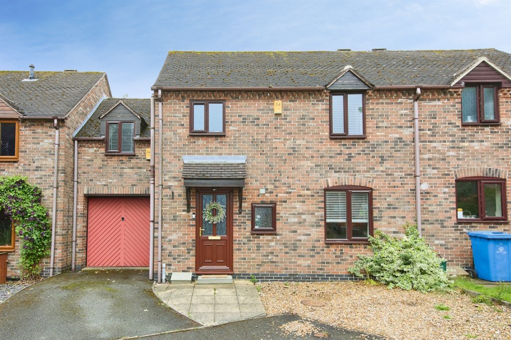 Property photo 1 of 27