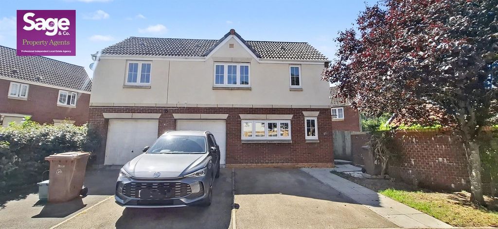 Property photo 1 of 18