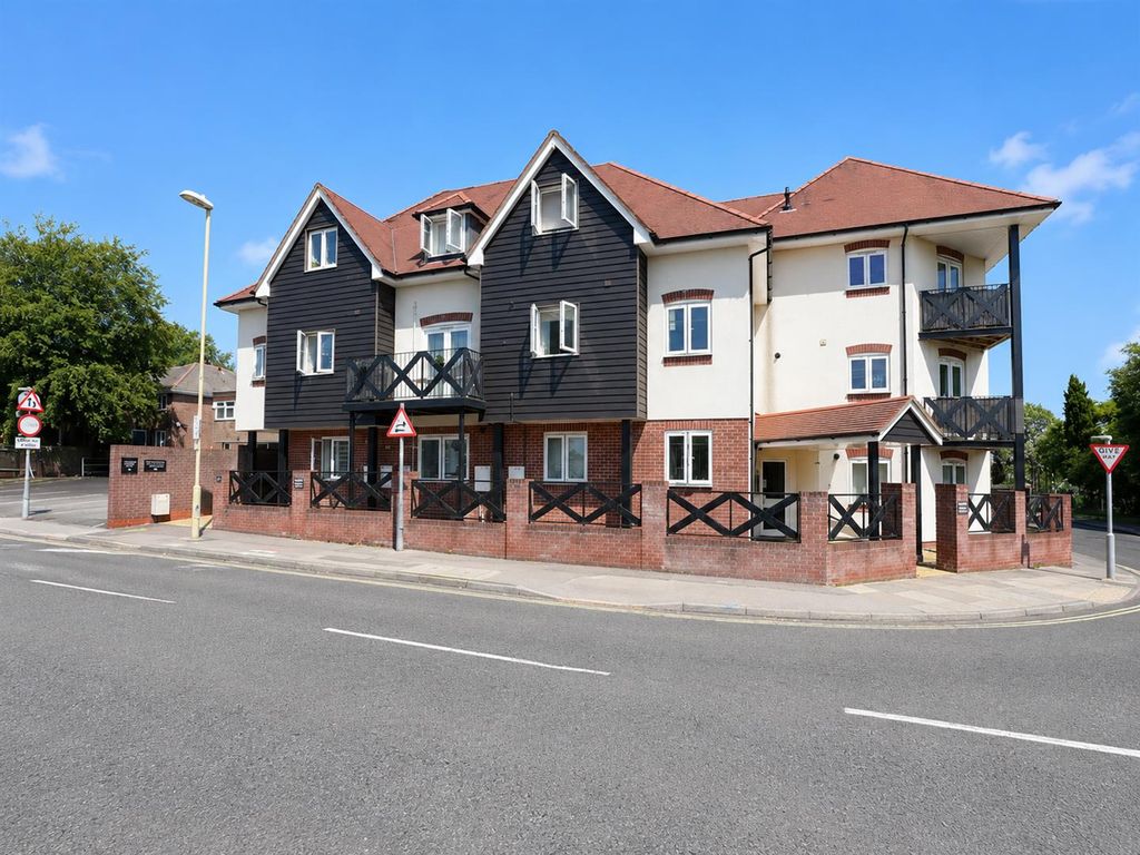 Property photo 1 of 7