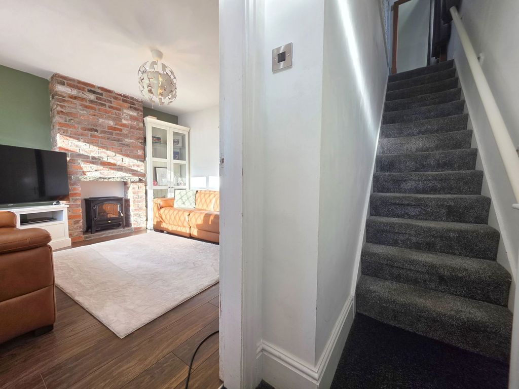 Property photo 2 of 21