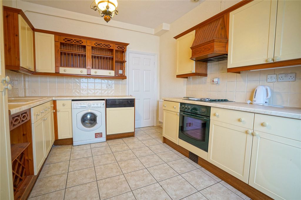 Property photo 3 of 11 Picture No. 01