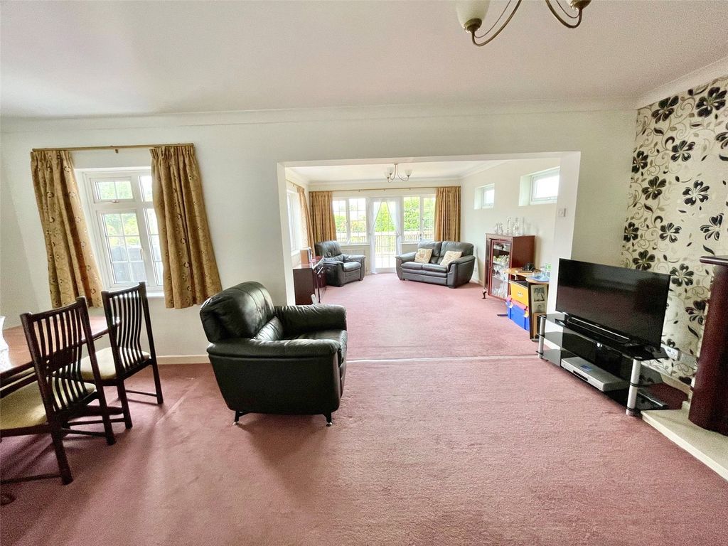 Property photo 2 of 14 Picture No. 07