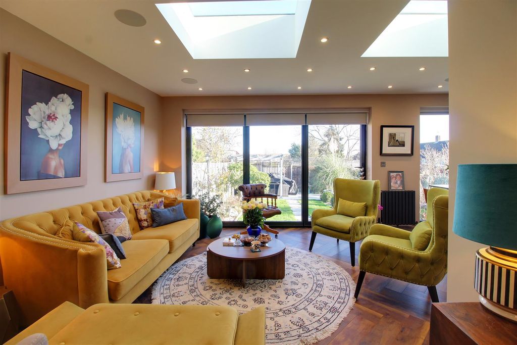 Property photo 2 of 37 Img_1321-Img_1323.Jpg